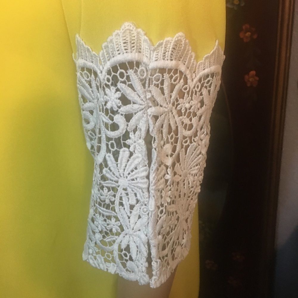 Gianni Bini Sheath Dress Yellow with Lace - Picture 3 of 10